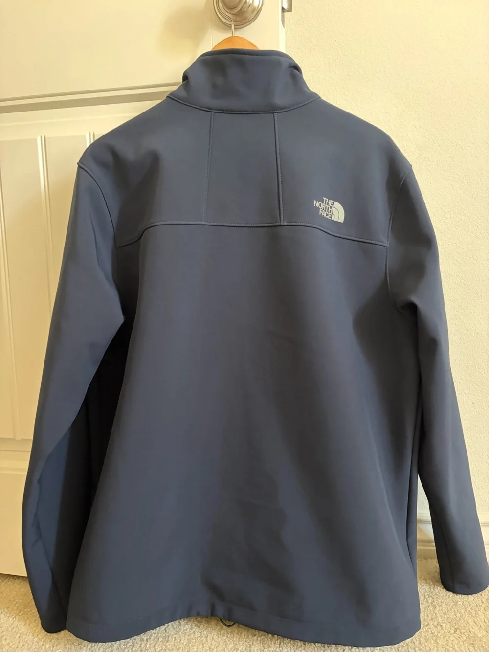 The North Face Men's Urban Navy Apex Barrier Soft Shell Jacket L